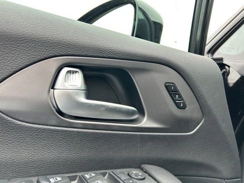 New 2026 Chrysler Pacifica Select w/ S Appearance Package AWD/4WD image 30