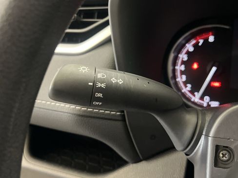 Used 2024 Toyota RAV4 LE AWD/4WD image 35