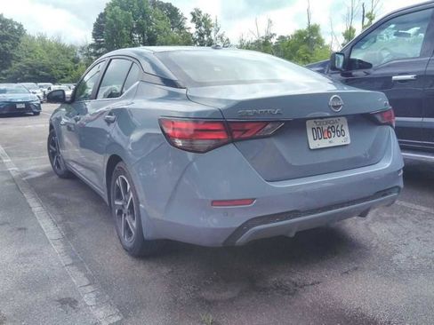 Used 2024 Nissan Sentra SV FWD image 2