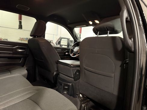 Certified 2024 RAM 2500 Big Horn w/ Night Edition AWD/4WD image 13