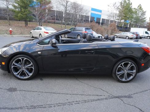 Used 2016 Buick Cascada Premium image 9