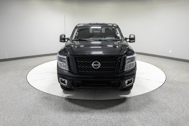 Used 2019 Nissan Titan PRO-4X AWD/4WD image 29