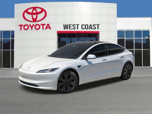 Used 2025 Tesla Model 3 Long Range RWD image 1