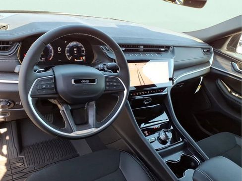 New 2026 Jeep Grand Cherokee L 4WD image 19