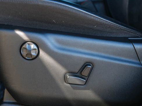 Used 2020 Jeep Grand Cherokee Altitude image 20