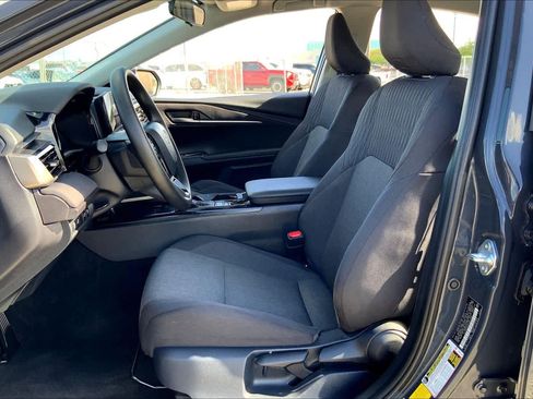 Used 2026 Toyota Camry LE image 8