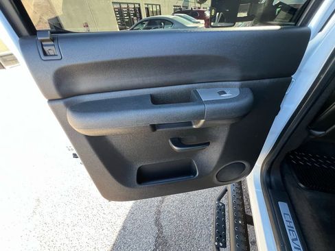 Used 2014 Chevrolet Silverado 2500 LT w/ Z71 Appearance Package image 16