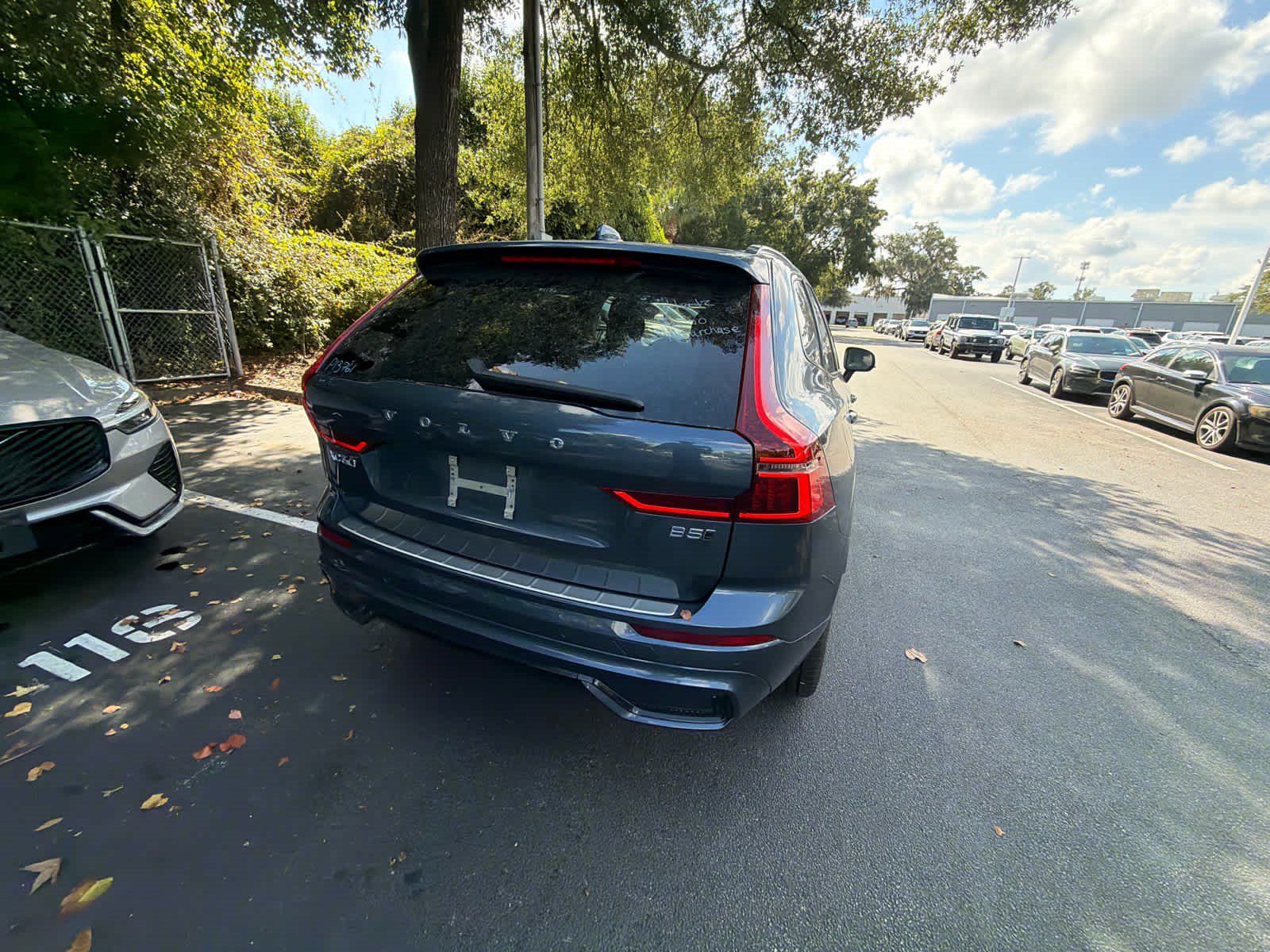 Used 2026 Volvo XC60 B5 Ultra AWD/4WD image 13