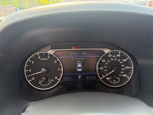 Used 2025 Nissan Altima 2.5 SV image 11