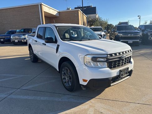 Certified 2024 Ford Maverick XLT w/ Equipment Group 300A Standard image 3