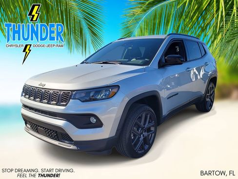 New 2026 Jeep Compass Latitude image 2