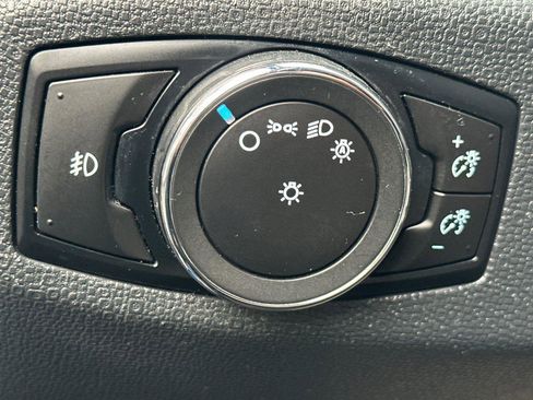 Used 2021 Ford EcoSport Titanium image 30