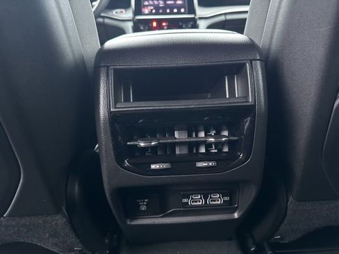 Certified 2025 Jeep Grand Cherokee Laredo w/ Luxury Tech Group I image 30