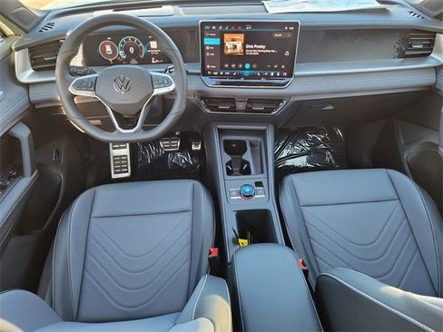 New 2026 Volkswagen Tiguan SE R-Line image 24