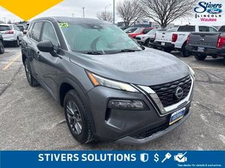 Used 2023 Nissan Rogue S video 3