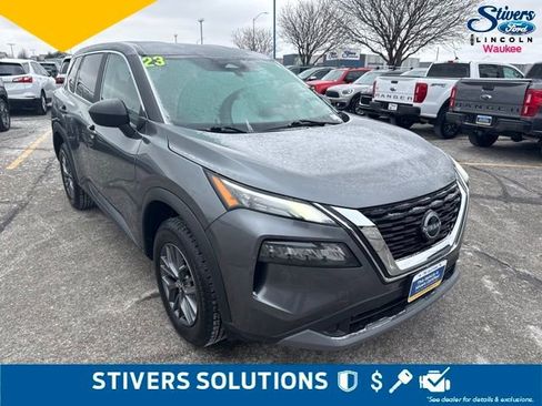 Used 2023 Nissan Rogue S image 3