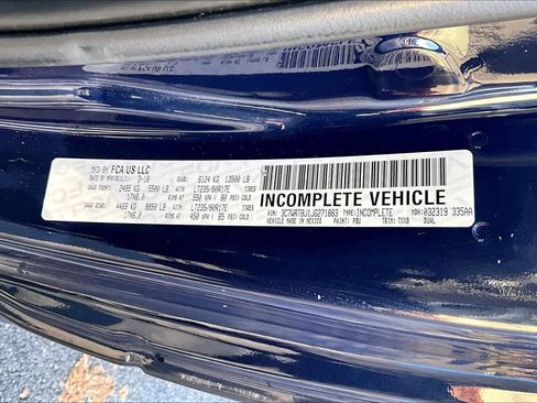 Used 2018 RAM 3500 Tradesman w/ Chrome Appearance Group image 19