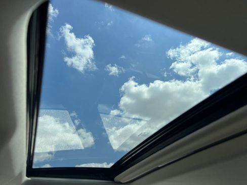 New 2026 Nissan Altima 2.5 SR image 7