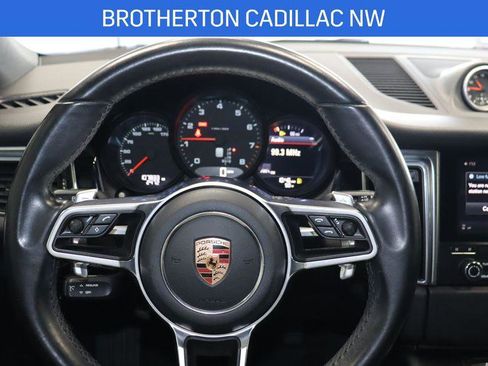 Used 2017 Porsche Macan image 18