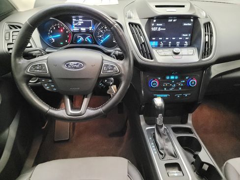 Used 2017 Ford Escape SE w/ Equipment Group 201A FWD image 22