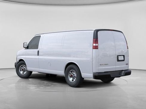 New 2026 GMC Savana 2500 RWD image 3