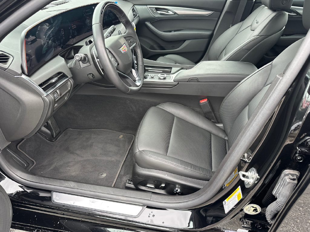 Used 2026 Cadillac CT5 Premium Luxury w/ Technology Package RWD image 9