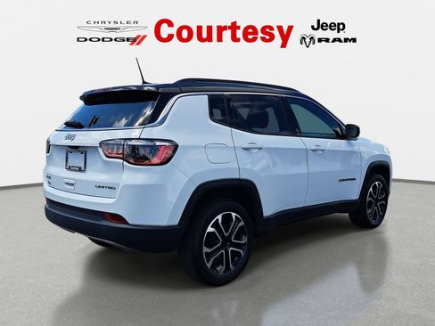 Certified 2023 Jeep Compass Limited AWD/4WD image 4