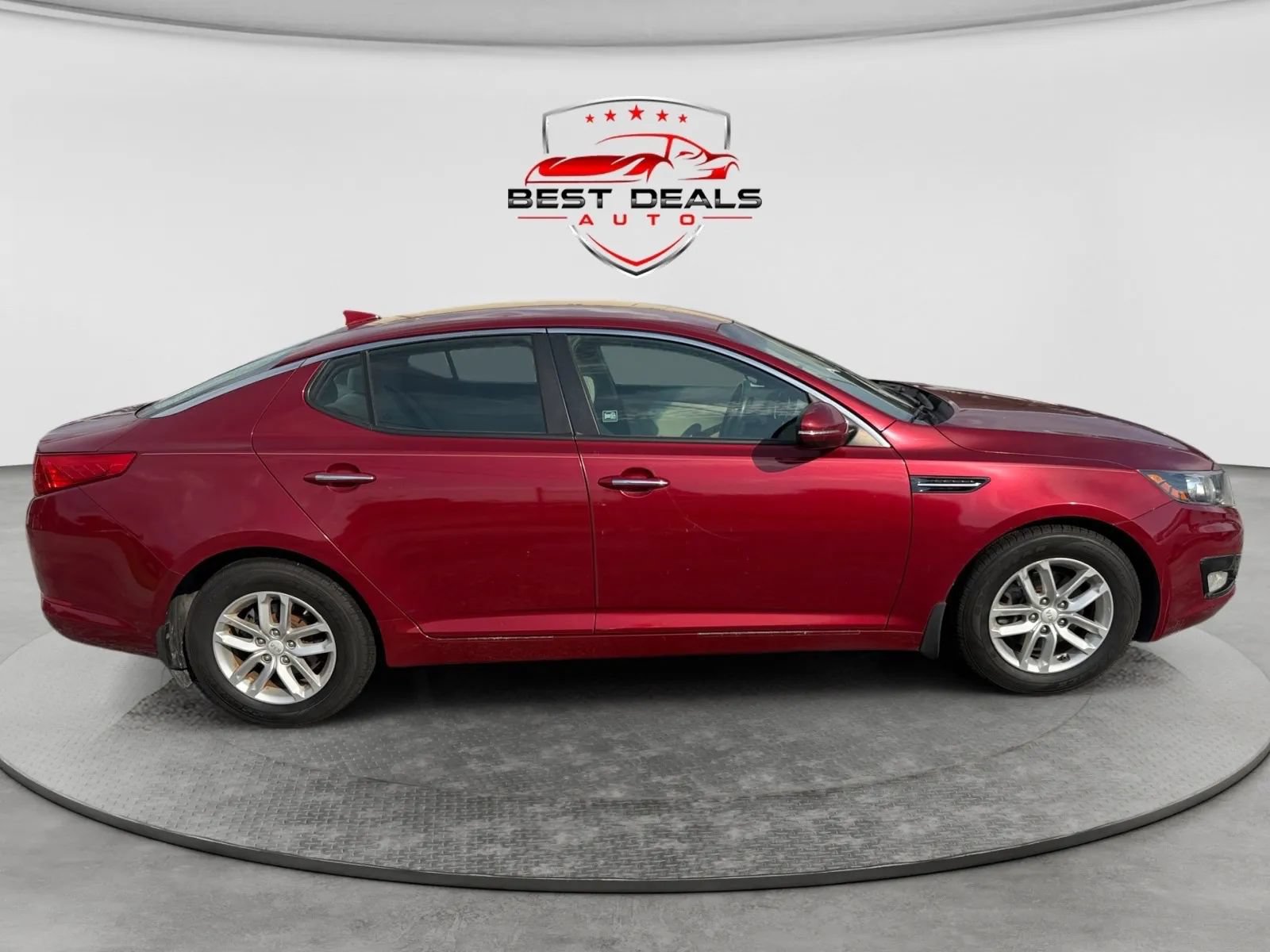 Used 2013 Kia Optima LX FWD image 6