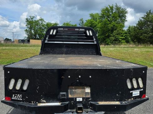 Used 2024 Chevrolet Silverado 3500 LT AWD/4WD image 4
