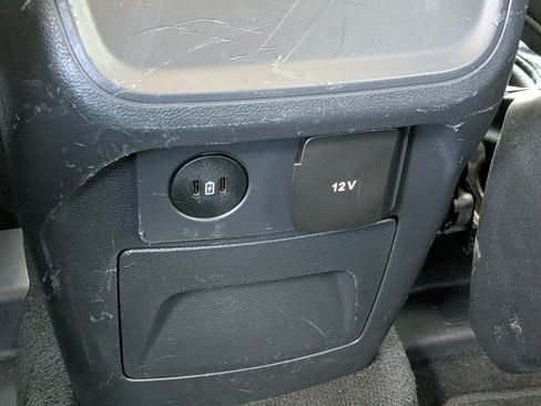 Used 2025 Ford Explorer Active RWD image 16