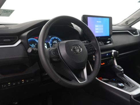 Used 2023 Toyota RAV4 Limited AWD/4WD image 18