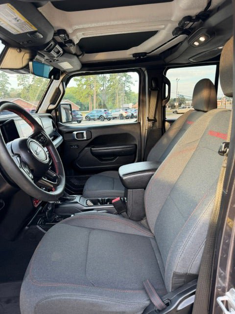 Used 2024 Jeep Wrangler Unlimited Rubicon w/ Technology Group AWD/4WD image 14