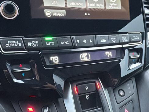 Used 2018 Honda Odyssey EX-L image 21