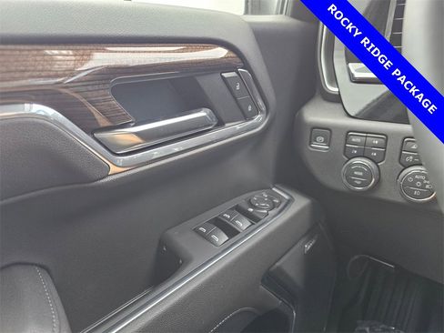New 2025 Chevrolet Silverado 1500 RST image 31