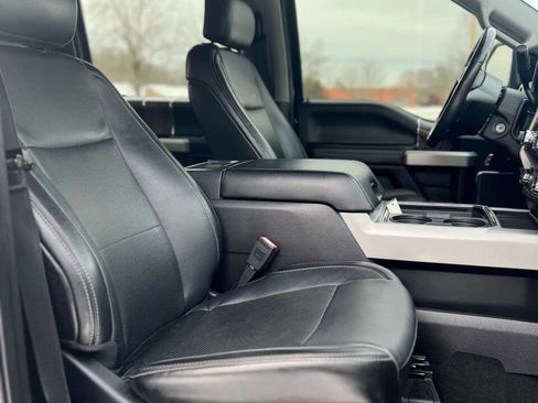 Used 2019 Ford F250 Lariat w/ Chrome Package image 21