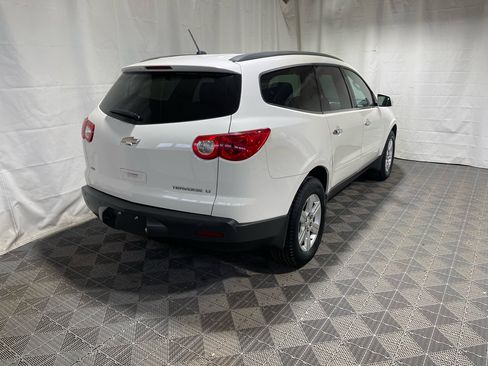 Used 2011 Chevrolet Traverse LT image 6