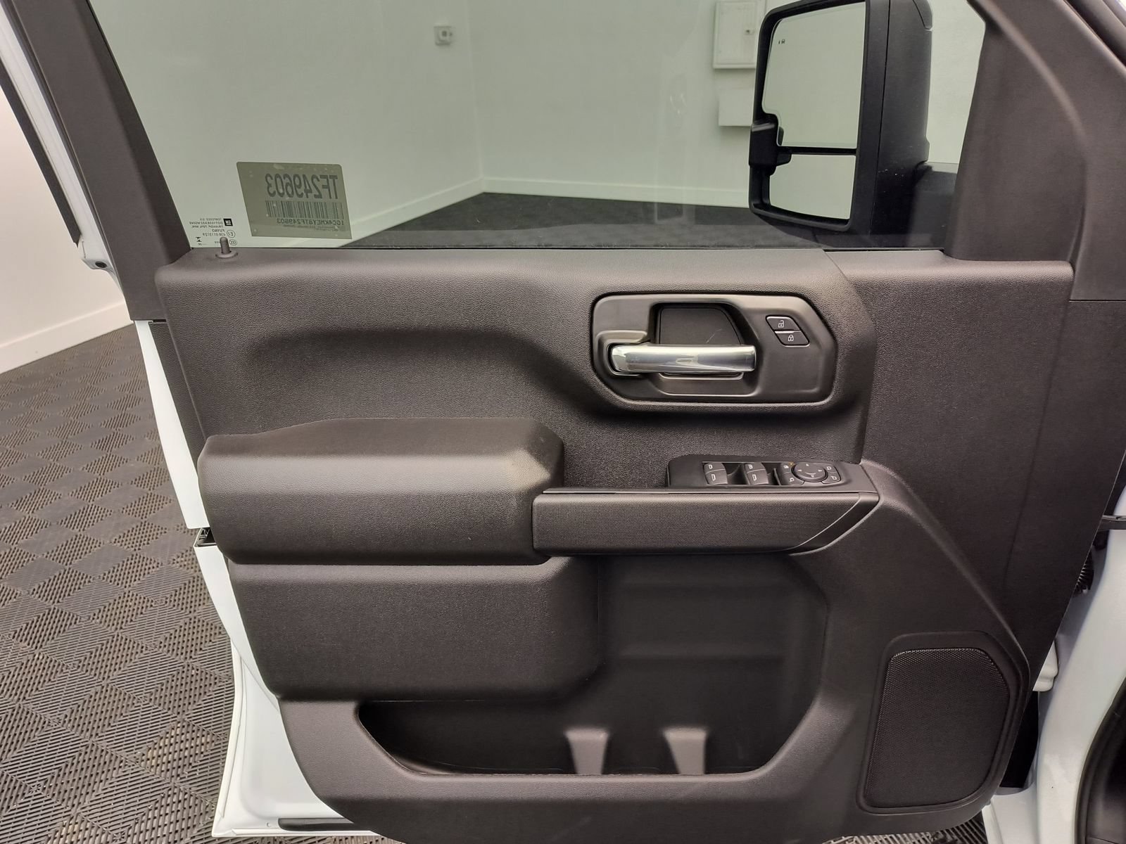 New 2026 Chevrolet Silverado 2500 Custom w/ Custom Value Package AWD/4WD image 18