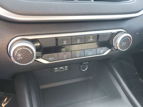 Used 2019 Nissan Altima 2.5 S FWD image 24