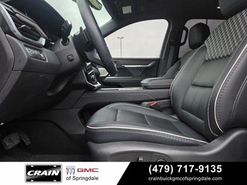 Used 2024 GMC Acadia Denali w/ Super Cruise Package FWD image 11