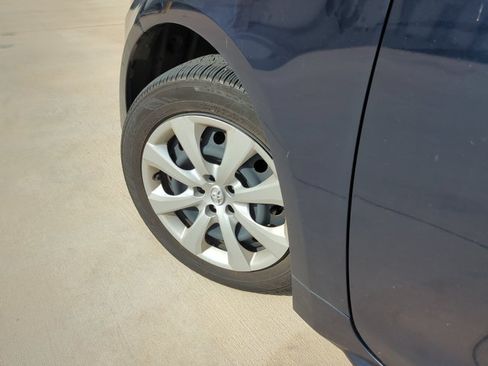 Used 2023 Toyota Corolla LE FWD image 10