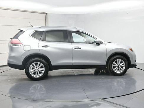 Used 2015 Nissan Rogue SV AWD/4WD image 25