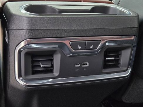 New 2026 GMC Sierra 3500 Denali Ultimate AWD/4WD image 10
