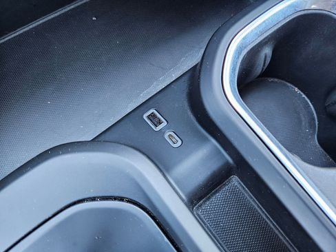 Used 2022 GMC Sierra 1500 Denali w/ Denali Carbonpro Edition image 19