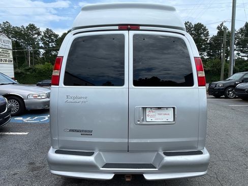 Used 2012 Chevrolet Express 2500 LT RWD image 7