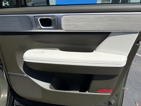 Used 2025 Hyundai Santa Fe Calligraphy image 24