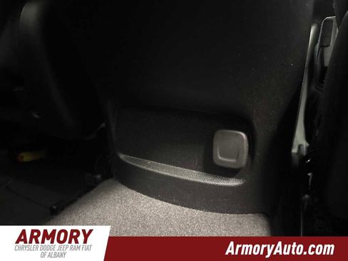 Used 2023 Chevrolet Malibu LT image 31