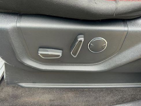 Used 2018 Ford F150 XLT w/ Equipment Group 302A Luxury image 11