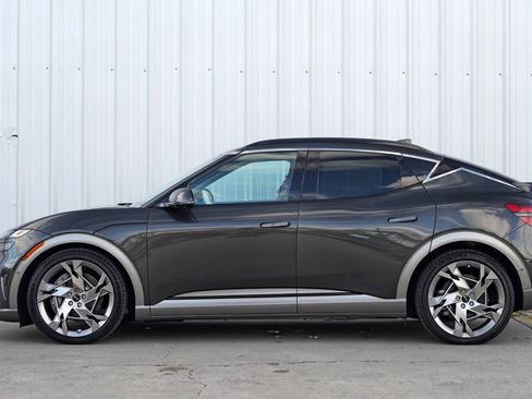 Used 2023 Genesis GV60 Performance image 8