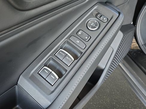Used 2023 Honda Accord Sport image 28