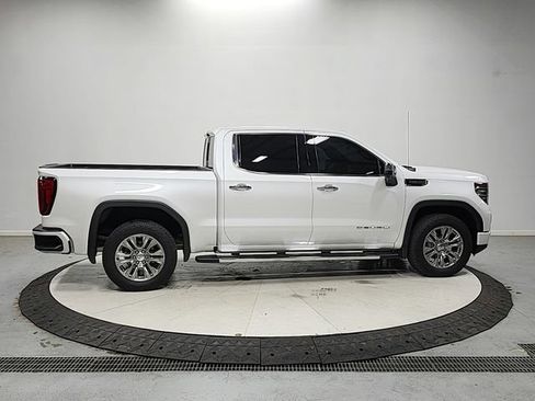 Used 2025 GMC Sierra 1500 Denali AWD/4WD image 8